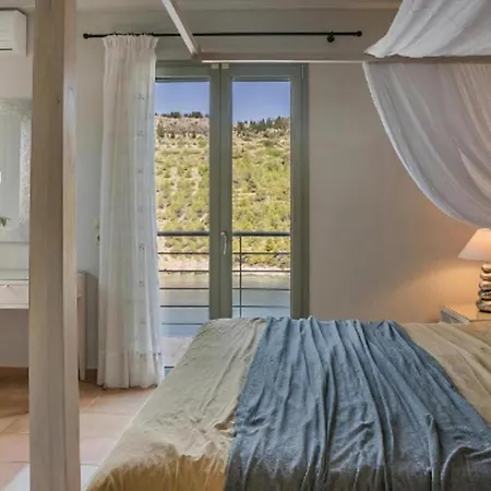 فيلة Magnificent Kefalonia Chalker 3 Bedrooms Seafront أسوس